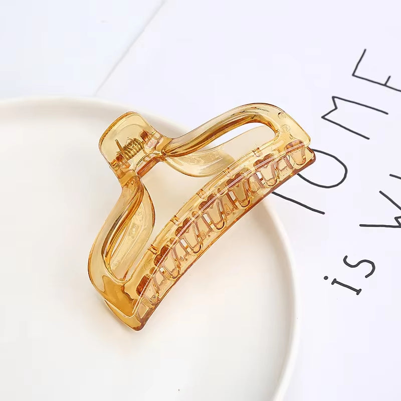 Women Simple Plastic Hair Claws Hair Clips Headwear Girls Candy Color Transparent Hairpin Crab Barrette Fashion Hair Accessories