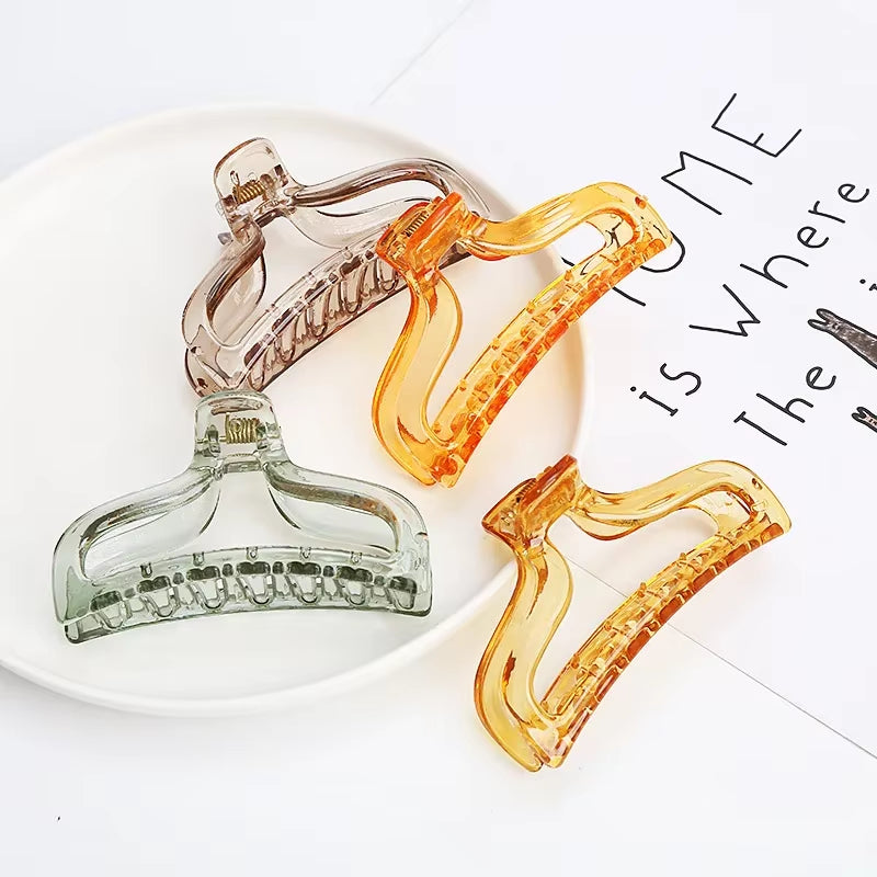 Women Simple Plastic Hair Claws Hair Clips Headwear Girls Candy Color Transparent Hairpin Crab Barrette Fashion Hair Accessories