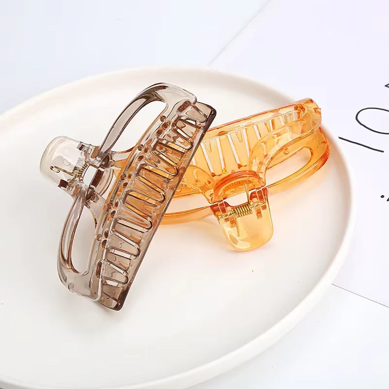 Women Simple Plastic Hair Claws Hair Clips Headwear Girls Candy Color Transparent Hairpin Crab Barrette Fashion Hair Accessories